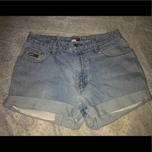 Tommy Hilfiger jean shorts 💫